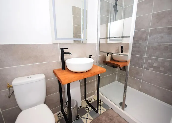 Hyper Centre - Wifi - Terrasse - Tramway - Lerelaisdodile2 Valenciennes